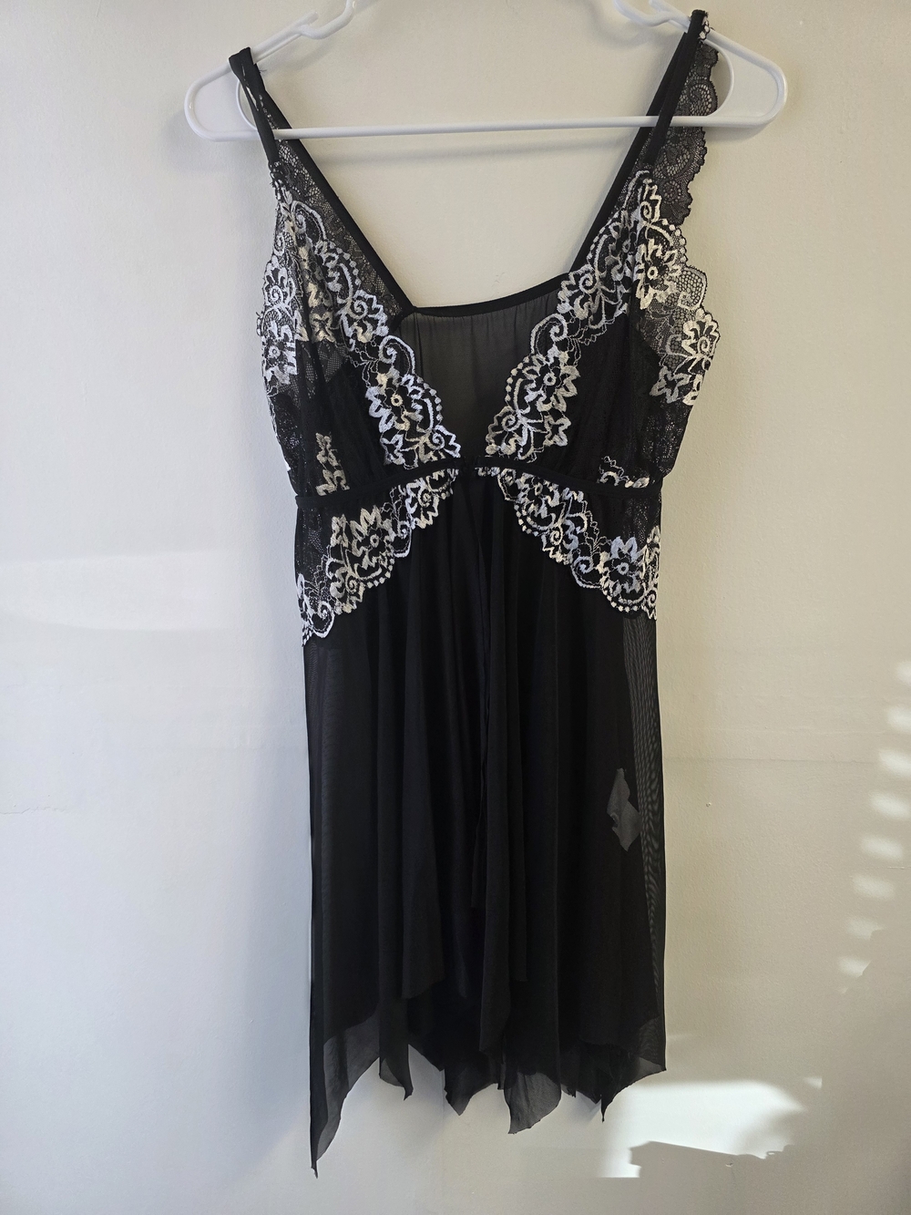 Elegant Black Lace-Accented Chemise Nightgown - Black